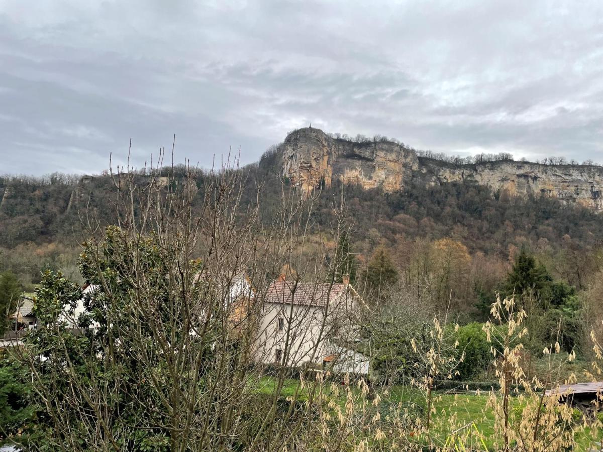 Les Glycines Villa Hieres-Sur-Amby ภายนอก รูปภาพ